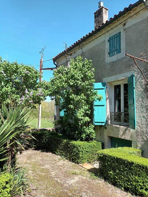 Apartamento Charmant Studio Avec Jardin A La Campagne Sur Le Chemin De Saint Jacques De Compostelle Lauzerte Exterior foto